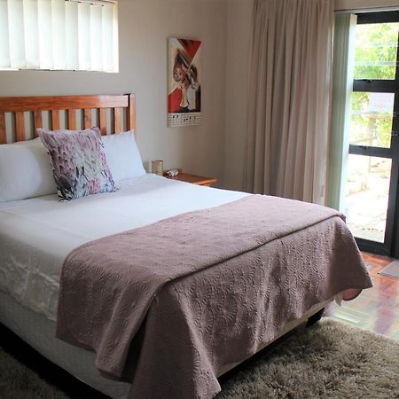 Traveller'S Rest, Reebok Bed & Breakfast Mossel Bay Exterior photo